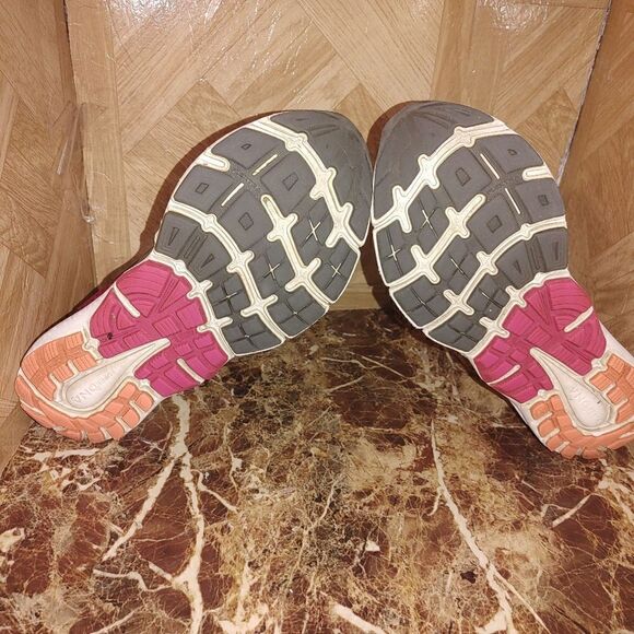 Brooks women's Transcend 3 running shoes sneakers size 9.5.     560 - Picture 4 of 12